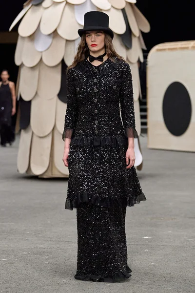 Look 42